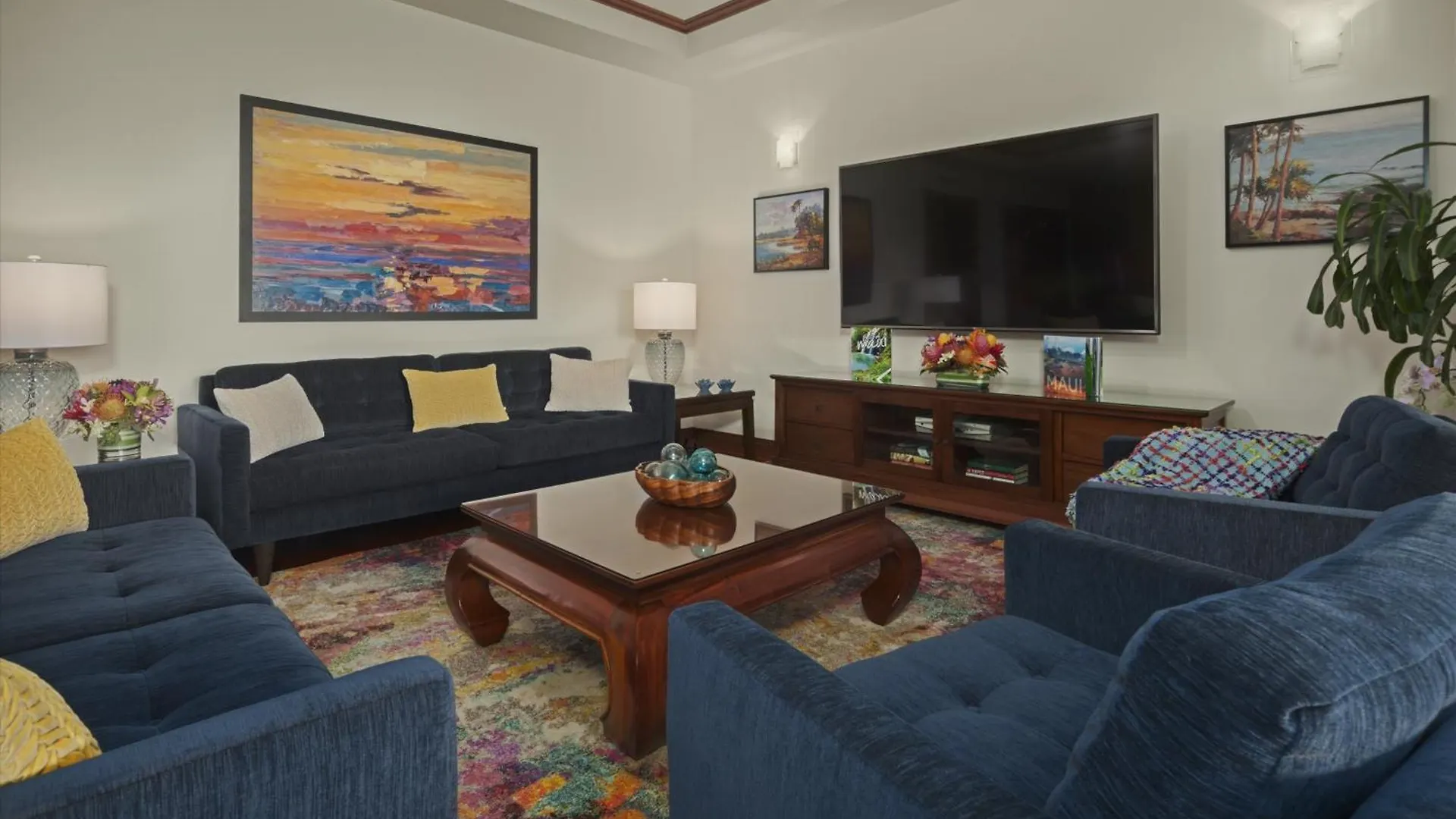 Beautifully Decorated Ocean Front 3 Bedroom Den, 3,5 Bath Montage Kapalua Grand Residence Sleeps 8 0*,